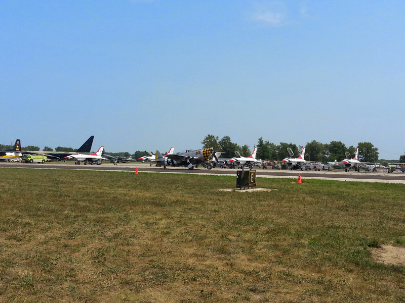 Illustration for article titled Thunder Over Michigan PHOTODUMP